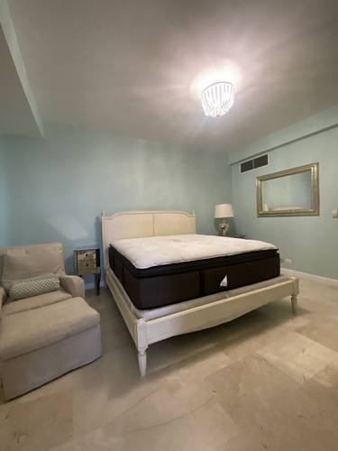 Venta O Alquiler ! Precioso Apto. Amueblado, En Exclusiva Torre De Cacicazgos