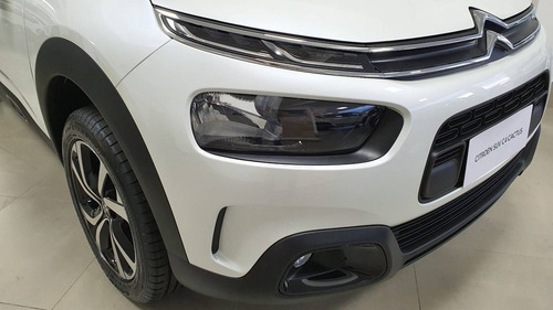 Imagem 8 de 10 de Citroën C4 Cactus 1.6 Vti 120 Flex Feel Pack Eat6