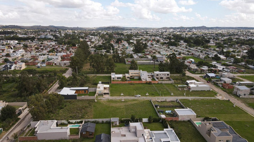 Venta De Lote Zona La Rural Tandil.