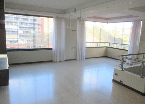 Imagen 2 de 10 de Apto En Zona Privilegiad 160 Mt2 Mas Cuarto De Chofer Y Male