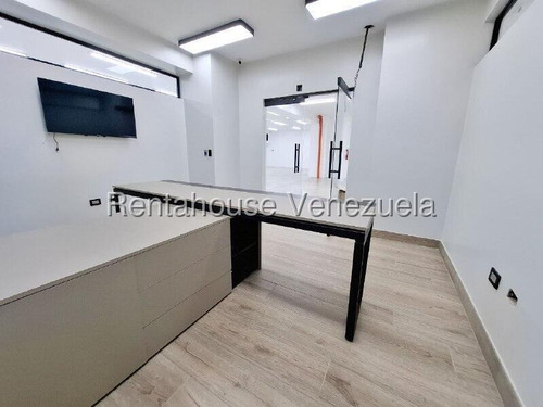 Local Comercial A Estrenar, Posibilidad De Taller Mecanico O Consecionario___ Rahml ___ 25-23608