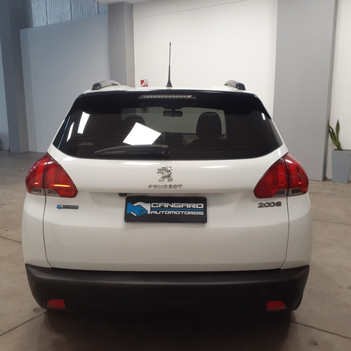 Peugeot 2008 1.6 Allure am20