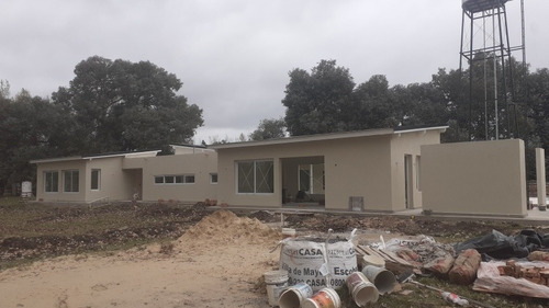 Imagen 4 de 5 de Trabajos De Pintura ; Tarquini Y Construccion En Gral.