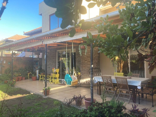 Imagen 9 de 10 de Santa Cruz, Casa Remodelada En Barrio Residencial