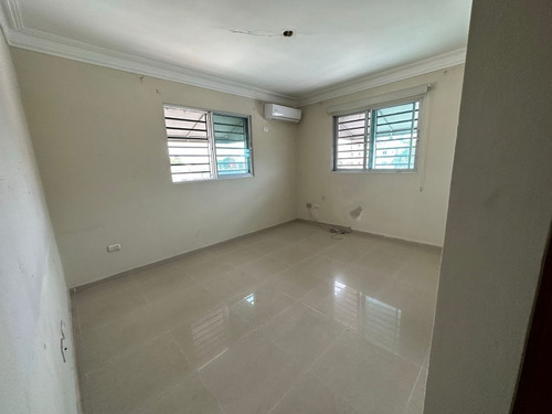 Vendo Apartamento En Los Prados De 2 Niveles Tipo Penthouse