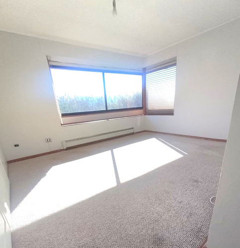 Arriendo De Gran Casa Ideal Para Empresas, Instituciones