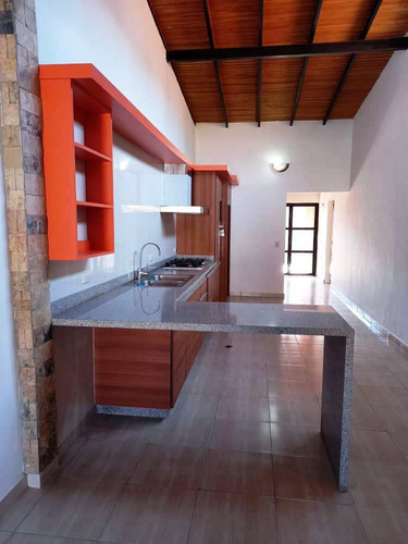 Imagen 7 de 12 de Marzo 22 Se Alquila Casa Urb.. Valle De Oro Inf 04145951242 Francisco Rodriguez