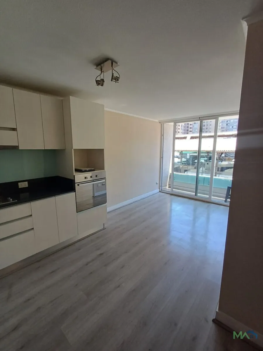 Imagen 2 de 13 de Departamento En Santa Victoria, Santiago Centro | Estacionam