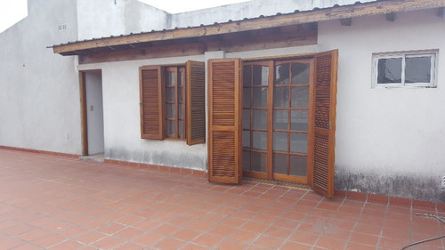 Imagen 9 de 12 de Local Con Vivienda En Venta En Ituzaingo Norte