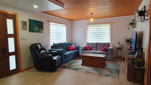 Excelente Casa Remodelada 4d/2b En Gran Sitio De 3 Mil Mts2