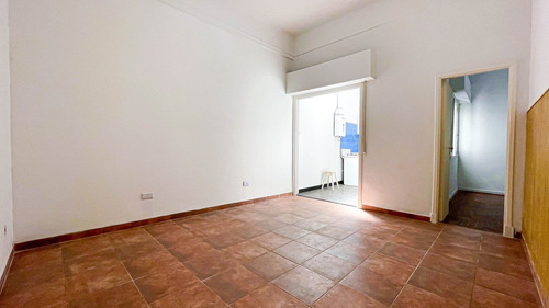 Imagen 5 de 14 de Venta Ph 2 Amb. Interno Bajas Expensas -luminoso