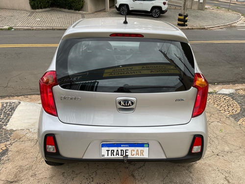 Imagem 2 de 10 de Kia Picanto 2016