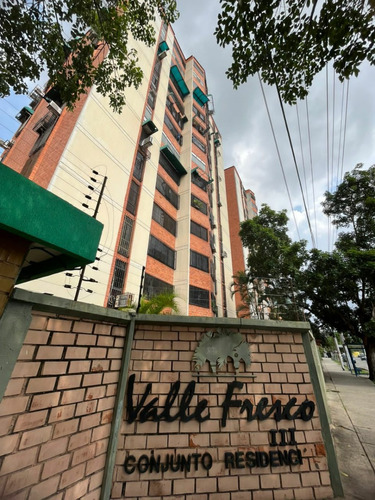 Apartamento En Venta, La Granja, Valle Fresco, Agua De Pozo    Yacer Cabrera   Cliente