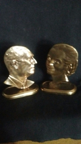 Figuras De Bronce De Peron Y Evita .