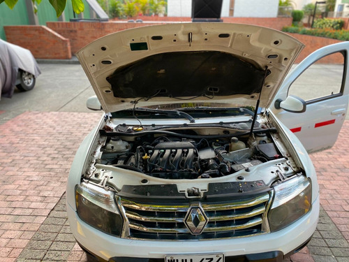 Renault Duster 4.4 Placa Publica .
