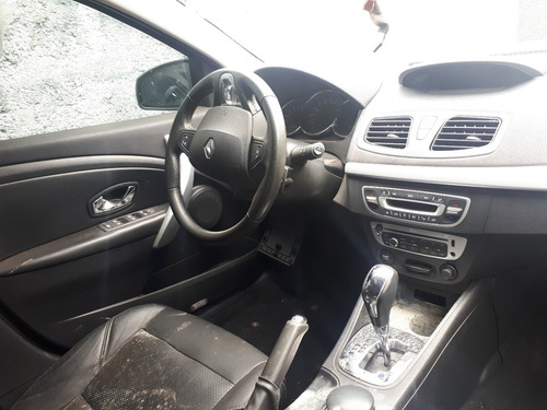 Imagem 6 de 11 de Sucata Fluence 2.0 Autom. Em Peças