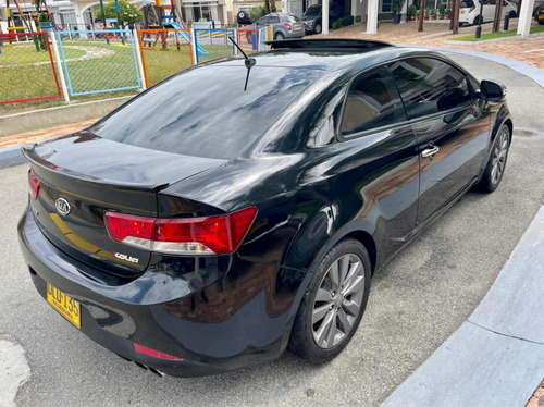Kia Cerato Koup 2.0 2011 Automatico