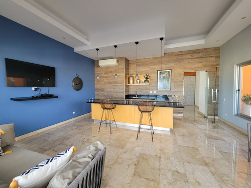 Foxpiantini.com - A279 | Apartamento Moderno En Alquiler En Piantini | Diseño Exclusivo Y Vistas Panorámicas