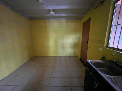 Arriendo De Bella Casa Amplia En Pasaje Domingo Jara