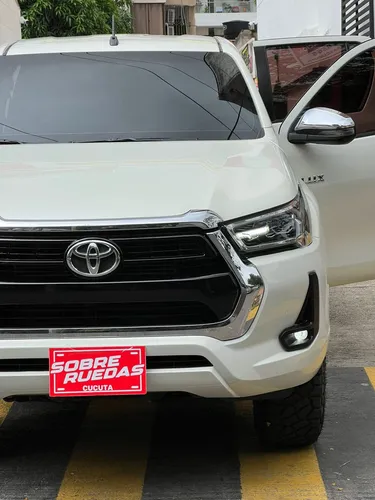 Toyota Hilux SRV 2.4 AUTOMATICA 4X4 Diesel