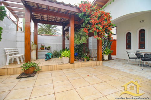 Imagem 2 de 8 de Casa - Térrea No Bairro Mar E Sol, 0 Metros Da Praia, Peruíbe-sp - 442