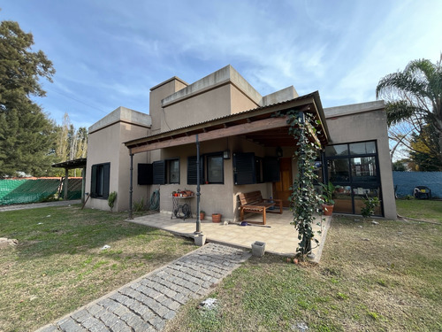 Casa En Lobos