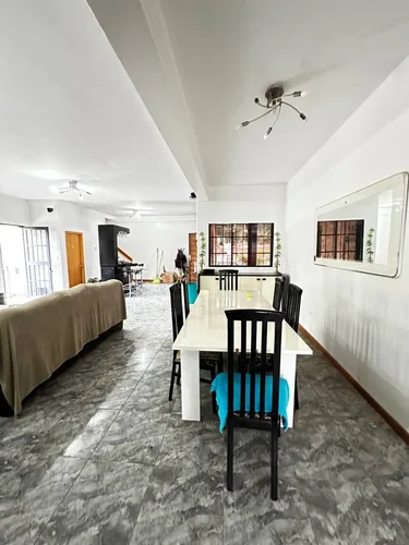 Casa En Venta En Parque Caiza