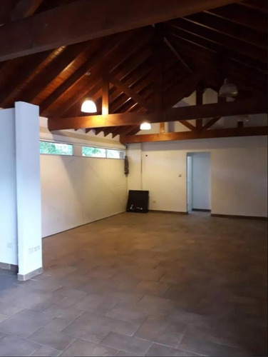 Casa Venta 4 Dormitorios , 4 Baños Y Piscina -370 Mts 2 Cubiertos- Grand Bell