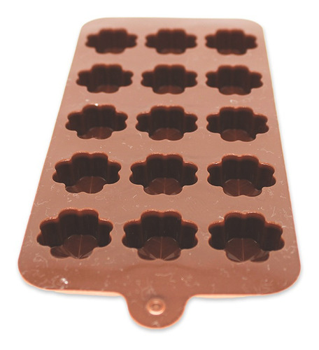 Imagem 4 de 7 de Forminha De Silicone Trevo Cupcake Bombom Gelo 15 Cavidades