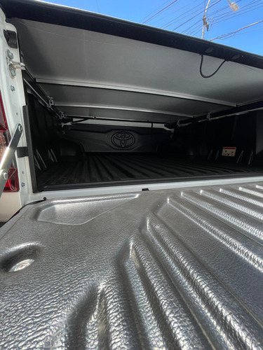 Toyota Hilux Pick-up 2.8 Cd Srv 177cv 4x2 At