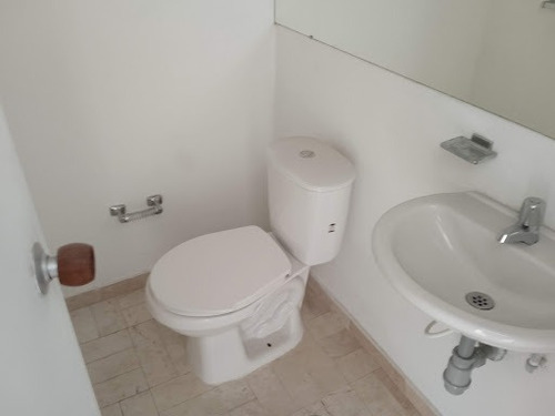 Imagen 6 de 23 de Consultorios En Venta Chico Norte 1189-1094