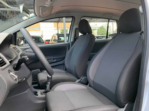 Volkswagen Fox 1.6 Msi Total Flex Connect 4p Manual