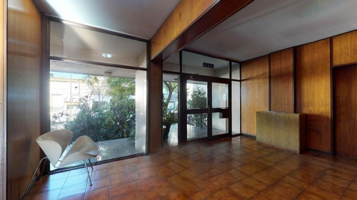 Departamento Venta 2 Dormitorios, 2 Baños Y Cochera Cubierta-93 Mts 2 Al Frente- La Plata