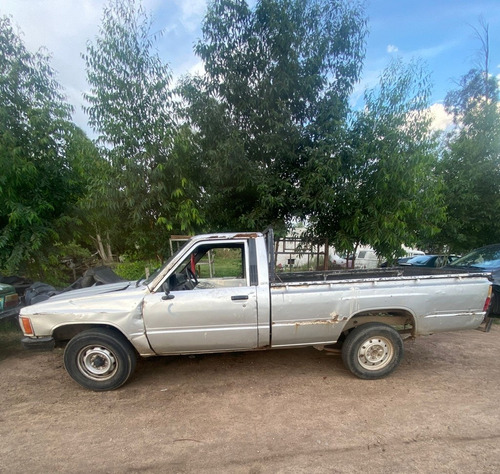 Toyota Hilux 2.4 Por Partes Autopartes Las Piedras 