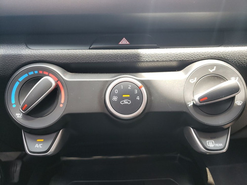 Imagen 15 de 15 de Kia Rio Hb Ex Ta 2020
