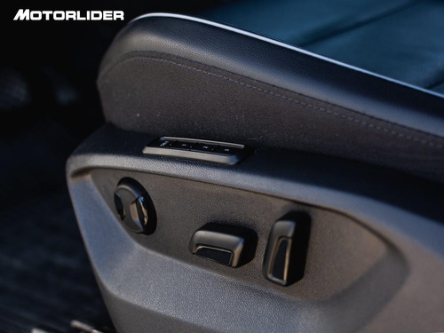 Imagen 13 de 15 de Volkswagen Tiguan Highline Extra Full | Permuta / Financia