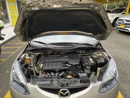 Mazda 2 1.5 15hm8 2010