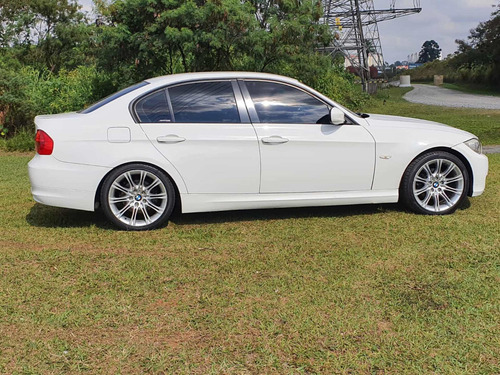 Imagem 16 de 22 de Bmw Serie 3 2011 2.0 Aut. 4p