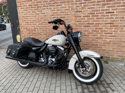 Imagem 2 de 8 de Harley Davidson Road King Classic 2015