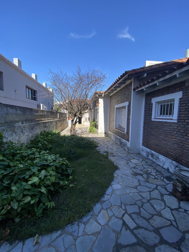 Casa Chalet En Banfield Este