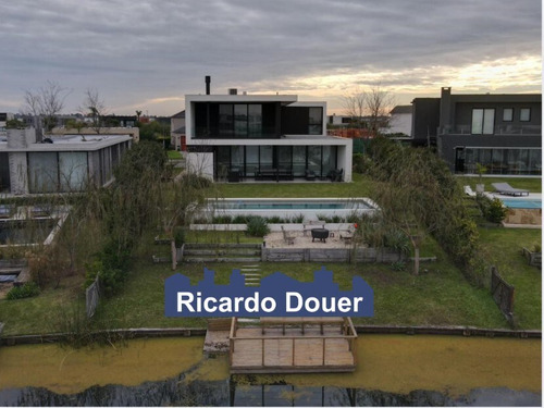 Casa En Alquiler Anual En Marinas, Puertos, Escobar