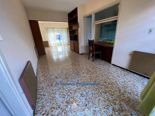 Vendo Casa De 3 Dormitorios En Malvin