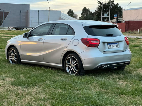 Imagen 5 de 16 de Mercedes Benz A200 Urban