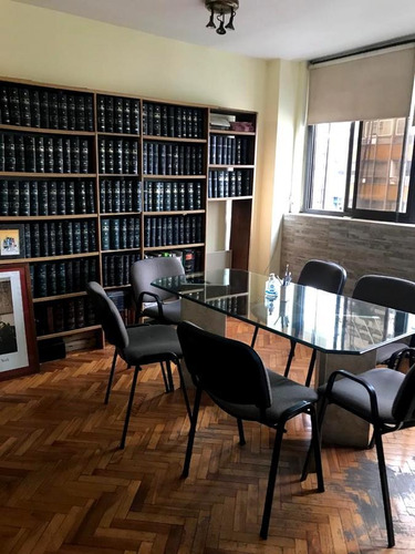 Imagen 2 de 7 de Callao Av. * 600 .. Piso 13. Of. B. Sup. 40m2. Amoblada. Apto Vivienda.