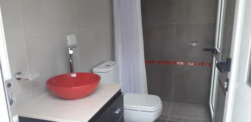 Casa En Venta - 4 Dormitorios 4 Baños - Coronel Brandsen