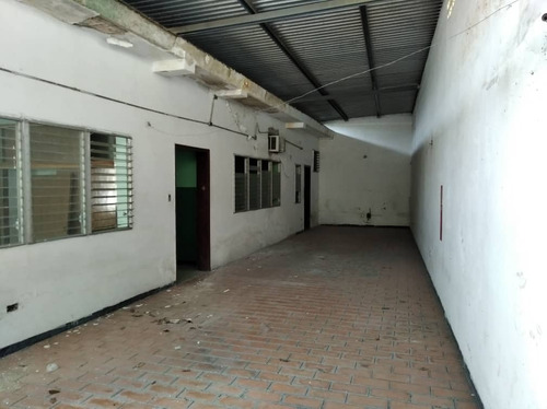 Imagen 3 de 13 de Hotel En Funcionamiento Para Remodelar, Centro De Barquisimeto, Wm