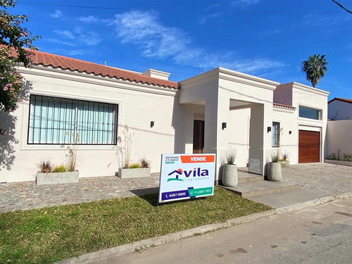 Venta Casa 4 Ambientes A Estrenar, Impecable!  Ciudad Evita