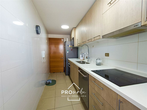 Depto En Venta De 2 Dorm. 2 Baños, 2 Estac.en Lo Barnechea