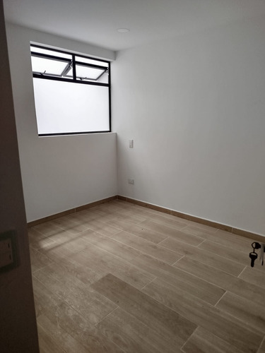Aparta Estudio Interno En Venta En La Ceja ( A 3 Cuadras Del Parque Principal)