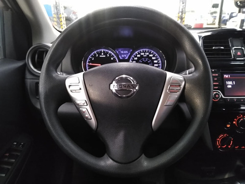 Imagen 15 de 15 de Nissan Versa 2017 1.6 Advance At